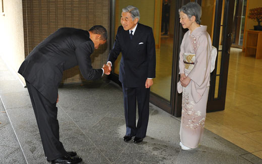 Obama bowing on Japan